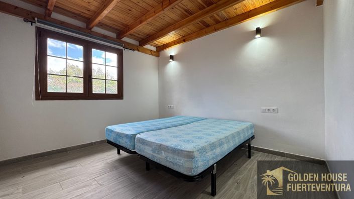 Image No.28-2 Bed Property for sale