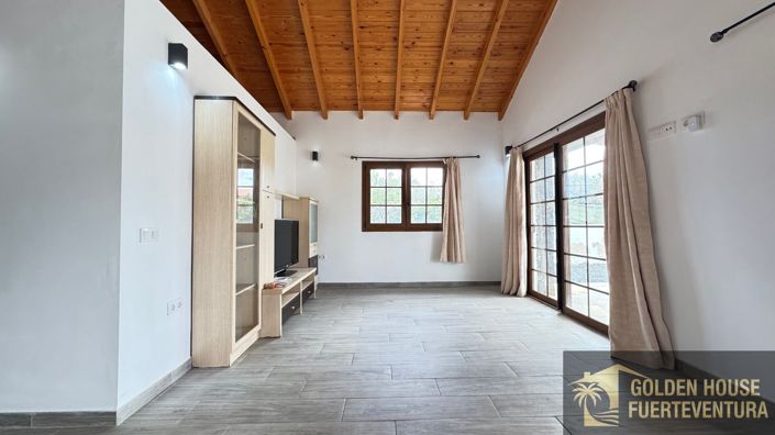 Image No.32-2 Bed Property for sale