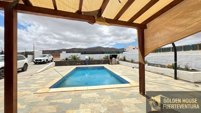 Image No.35-2 Bed Property for sale