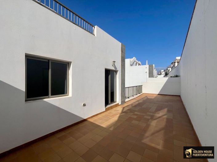 Image No.26-3 Bed Property for sale