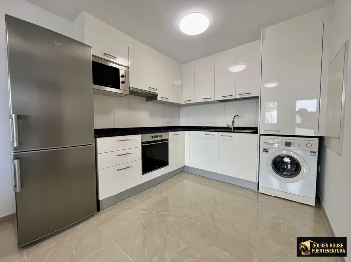 Image No.8-3 Bed Property for sale