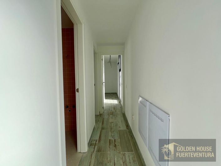 Image No.14-3 Bed Property for sale
