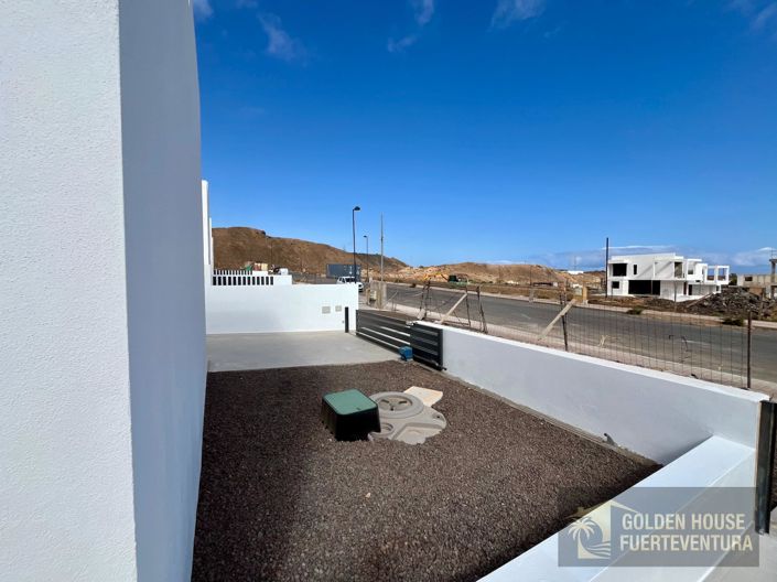 Image No.36-3 Bed Property for sale