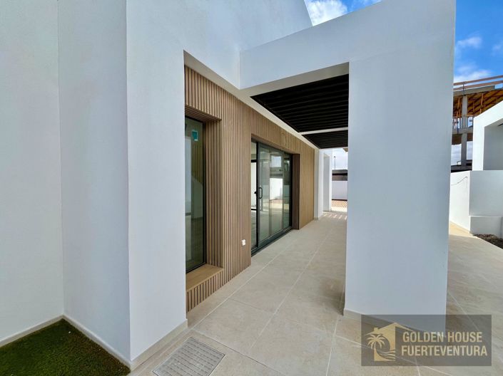 Image No.4-3 Bed Property for sale