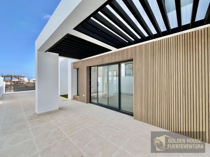 Image No.6-3 Bed Property for sale