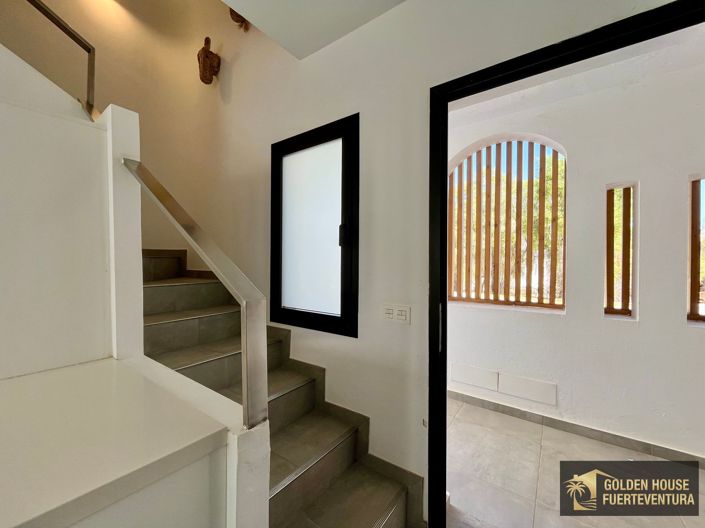 Image No.3-1 Bed Property for sale