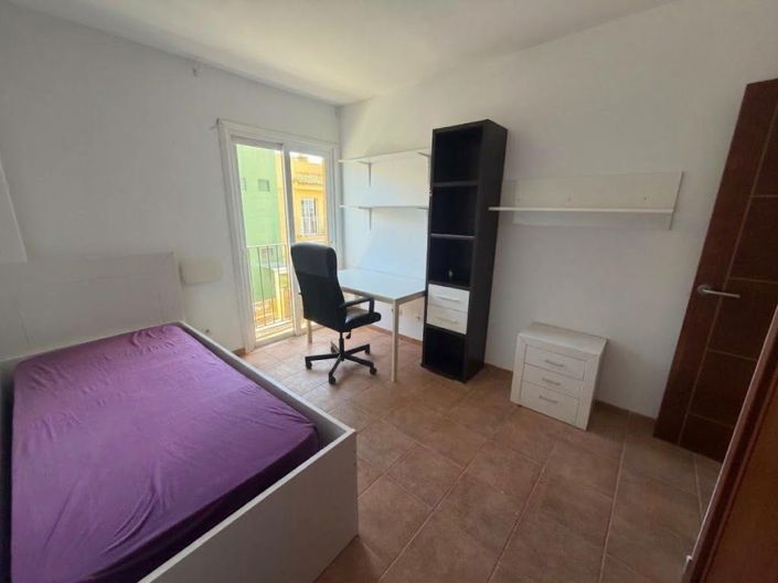 Image No.9-2 Bed Property for sale