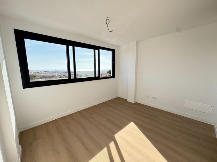 Image No.11-Propriété de 3 chambres à vendre