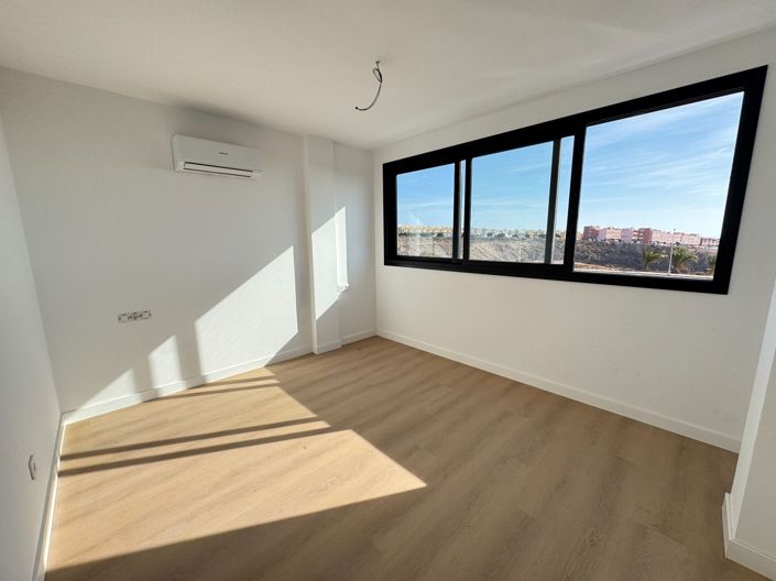 Image No.14-Propriété de 3 chambres à vendre