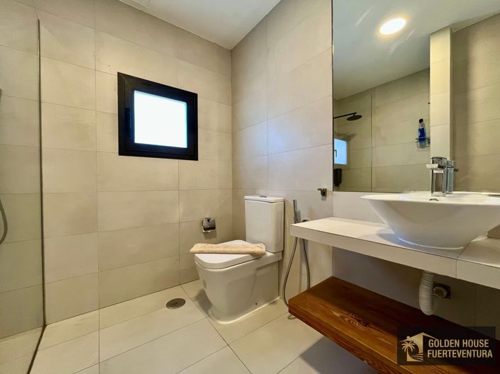Image No.44-1 Bed Property for sale