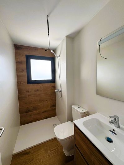 Image No.23-2 Bed Property for sale