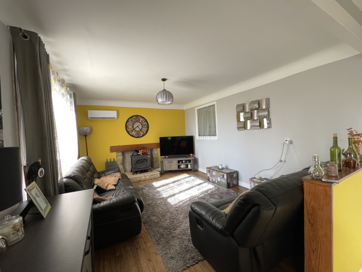 Image No.7-2 Bed House for sale