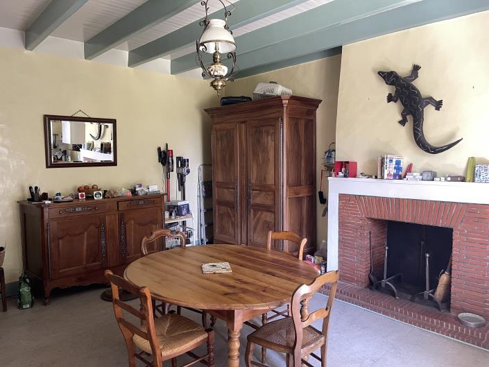 Image No.9-2 Bed House for sale