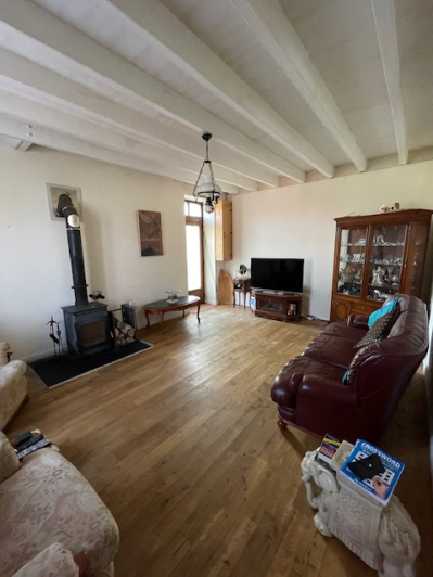 Image No.7-3 Bed House for sale