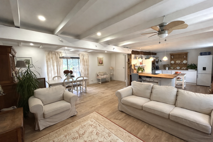 Image No.4-2 Bed House for sale