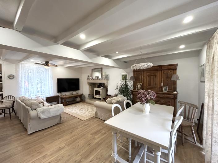 Image No.5-2 Bed House for sale