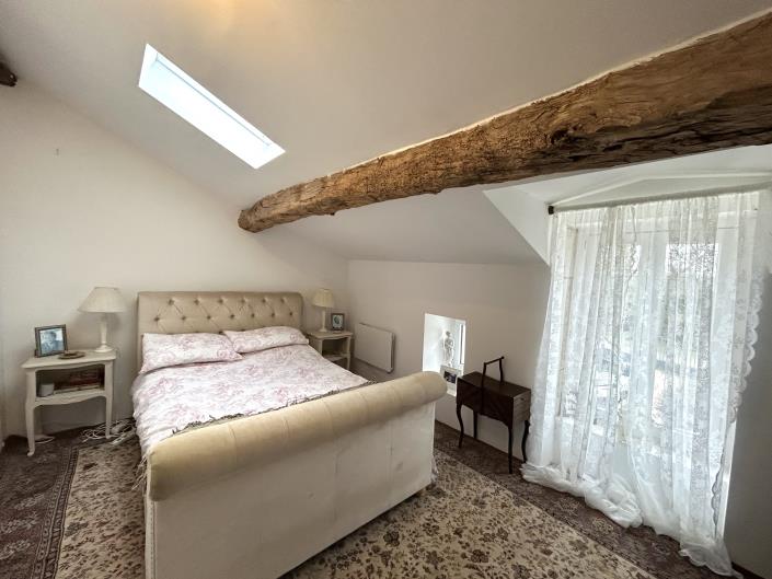 Image No.8-2 Bed House for sale