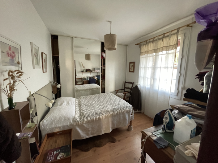 Image No.10-5 Bed House for sale