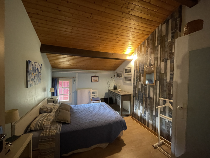 Image No.16-5 Bed House for sale