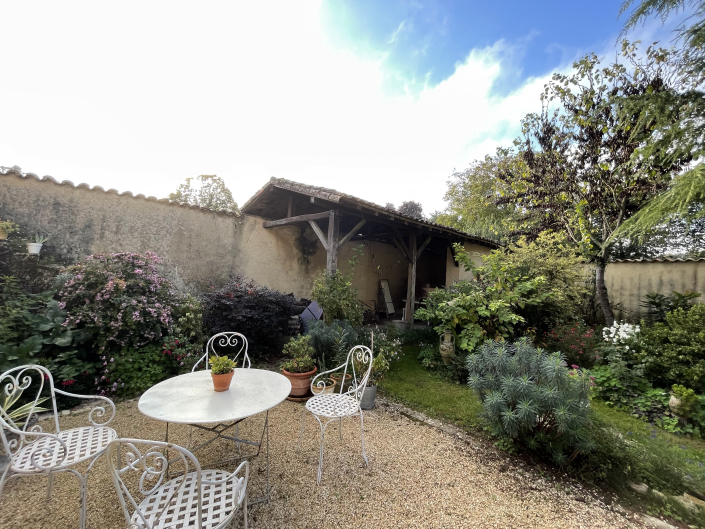 Image No.5-5 Bed House for sale