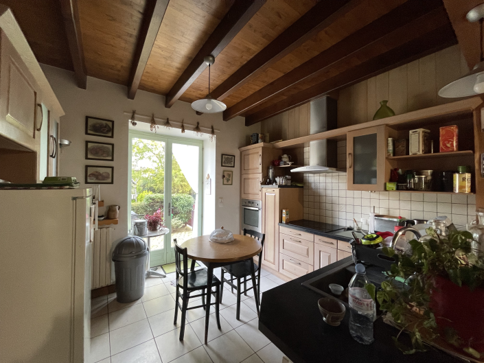 Image No.7-5 Bed House for sale