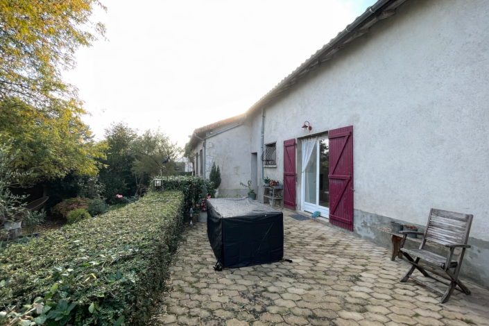 Image No.19-5 Bed House for sale