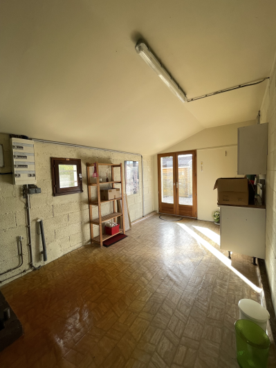 Image No.7-3 Bed House for sale