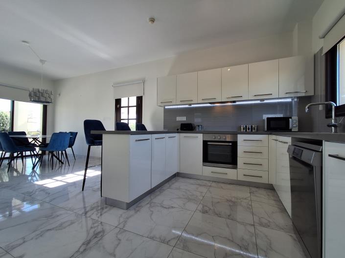 Image No.7-3 Bed Villa / Detached for sale