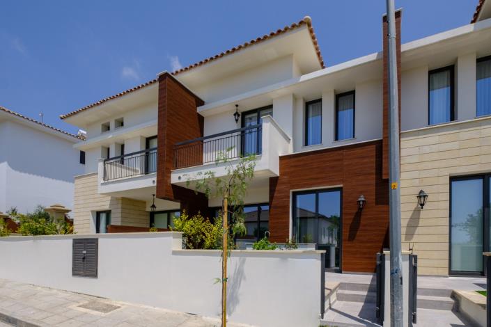 Image No.12-3 Bed House for sale