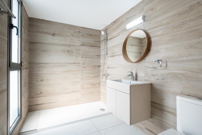 Image No.6-4 Bed House for sale