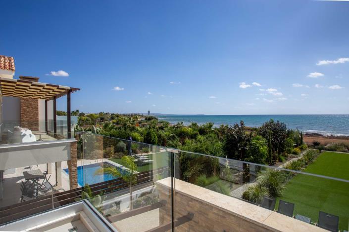 Image No.2-Villa / Détaché de 5 chambres à vendre à Ayia Thekla