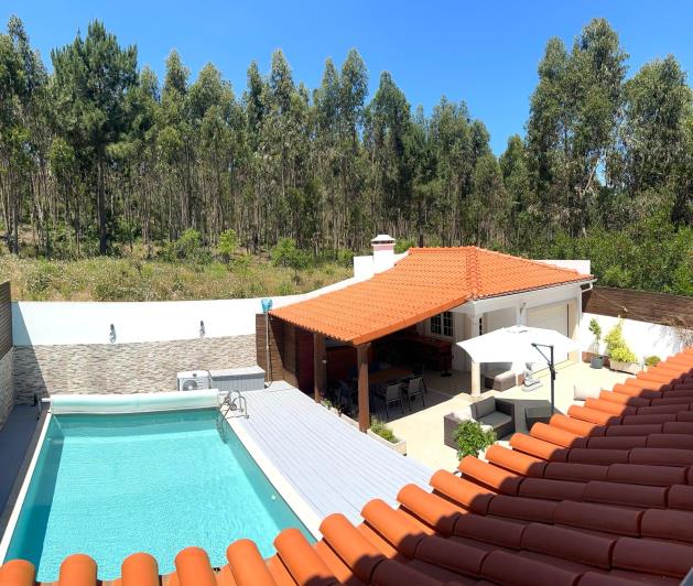 Image No.2-Maison / Villa de 4 chambres à vendre à Nadadouro