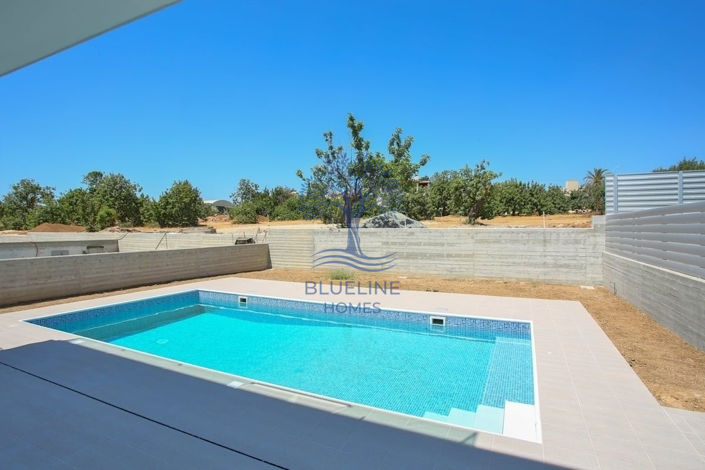 Image No.4-Propriété de 3 chambres à vendre à Mesogi