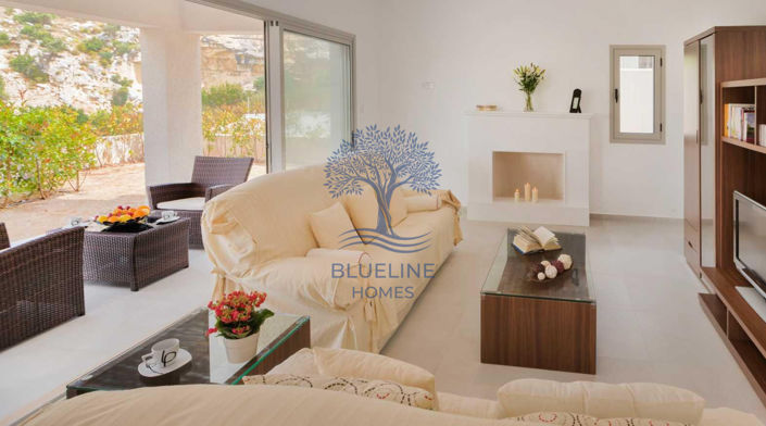 Image No.4-4 Bed Property for sale