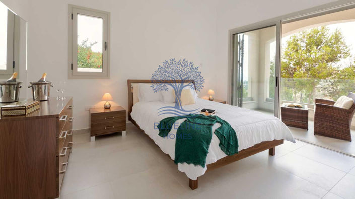 Image No.5-4 Bed Property for sale