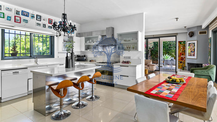 Image No.27-6 Bed Villa for sale