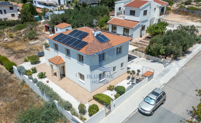 Image No.1-4 Bed Villa for sale