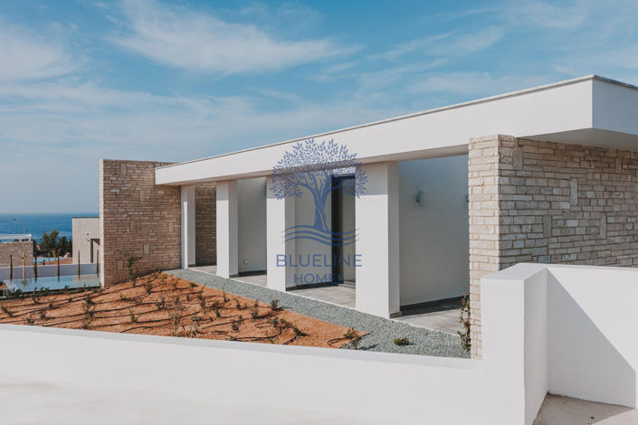 Image No.10-4 Bed Villa for sale