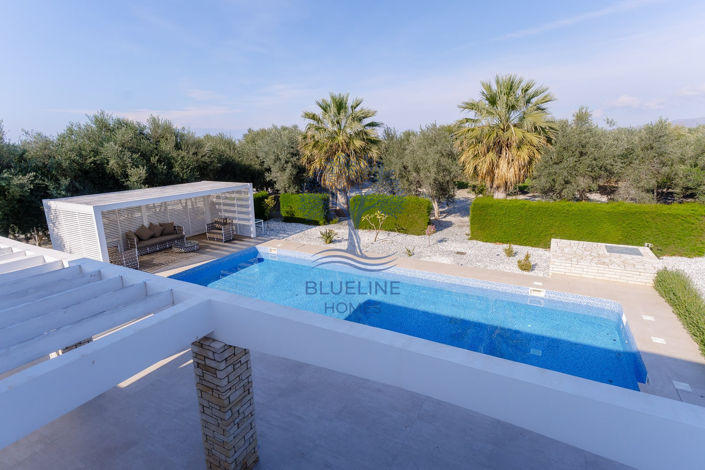 Image No.6-5 Bed Villa for sale