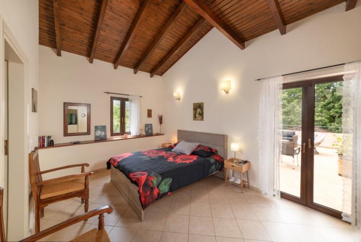 Image No.12-2 Bed Villa for sale