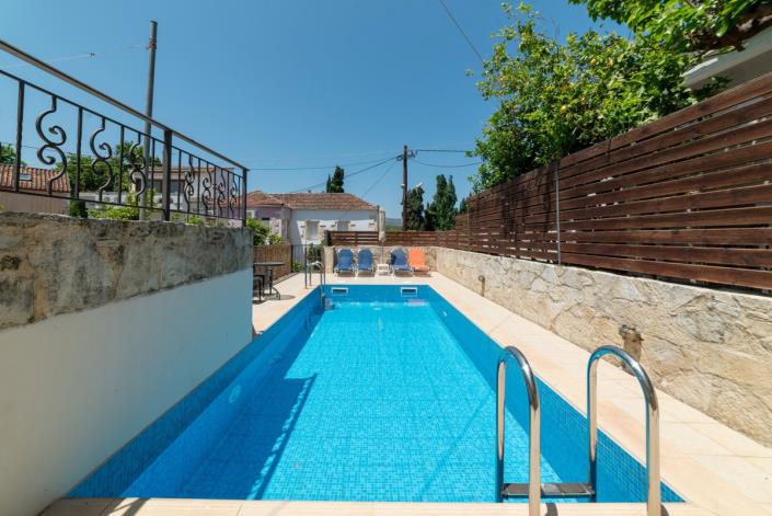 Image No.23-2 Bed Villa for sale