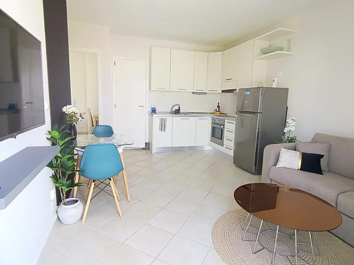 Image No.5-Appartement de 2 chambres à vendre à Plaka