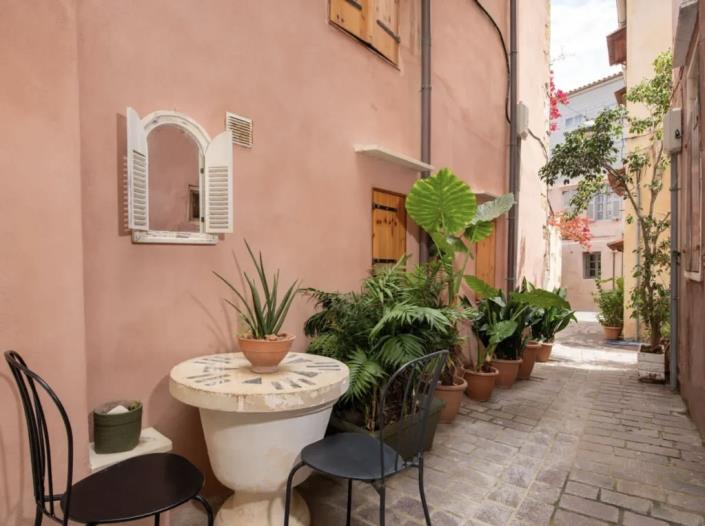 Image No.6-1 Bed House for sale