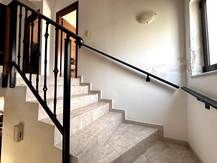 Image No.13-3 Bed House for sale