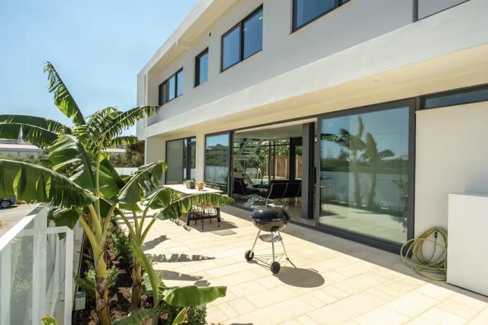 Image No.17-7 Bed Villa for sale