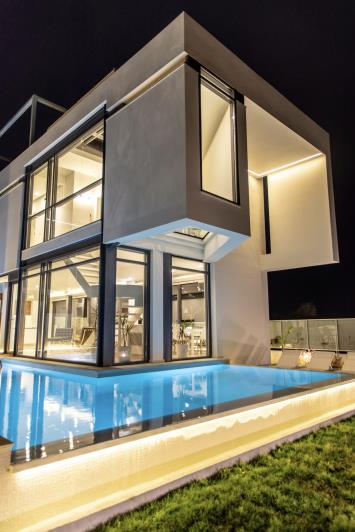 Image No.18-7 Bed Villa for sale