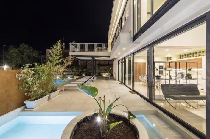 Image No.21-7 Bed Villa for sale