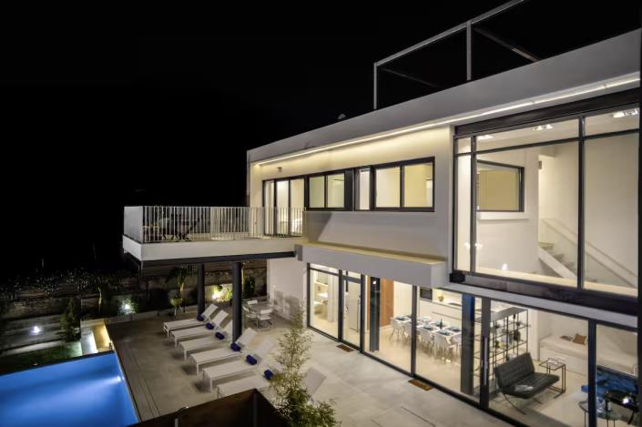 Image No.30-7 Bed Villa for sale