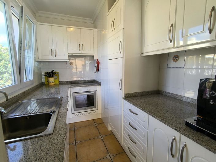 Image No.12-2 Bed Bungalow for sale