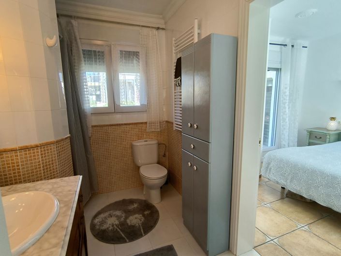 Image No.18-2 Bed Bungalow for sale